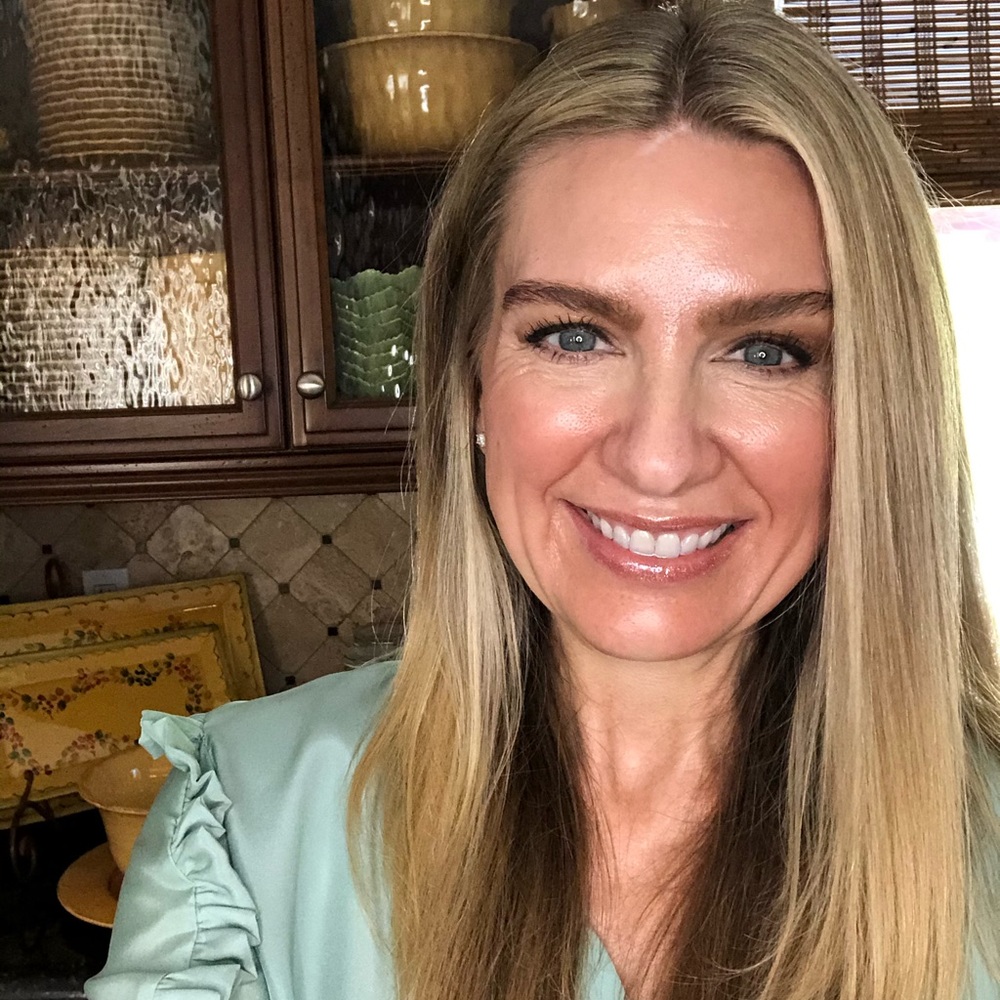 Meet your Posher, Laura